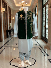 Handmade Velvet Waistcoat with Gold Somma BorrBorr Embroidery – Medium to Large