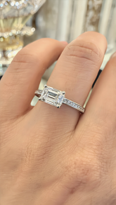 Emerald-Cut Moissanite Engagement Ring – Size 7. 6021