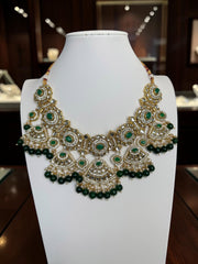 Luxury Kundan Bridal Jewelry Set with Sheeshphool, Necklace & Earrings – Ruby Red, Emerald Green & Pearl White