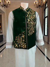Handmade Afghan Velvet Waistcoat with Gold Somma BorrBorr Embroidery – Small