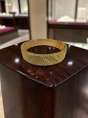 Women’s Wide Gold-Tone Copper Bangle – Dubai-Inspired Textured Openwork Bracelet 034