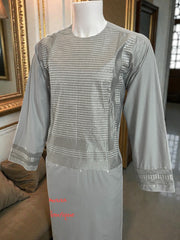 Men’s Light Gray Parahan Tumban with Silver Machine Embroidery – Traditional Afghan Outfit, XL