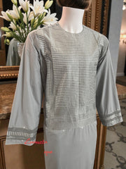 Men’s Light Gray Parahan Tumban with Silver Machine Embroidery – Traditional Afghan Outfit, XL