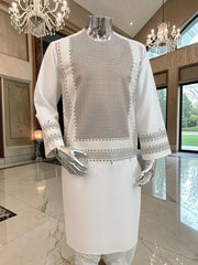 Medium Off White Machine Embroidery Yakhan Parahan Tunban – Premium Afghan Traditional Outfit