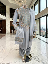 X-Large Silver Gray Hand Embroidered Afghan Parahan Tunban Set with Matching Chadder