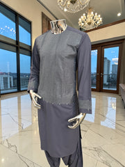 Men’s Grey Parahan Tumban with Matching Machine Embroidery – Traditional Afghan Outfit, Medium