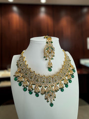 Emerald Green Kundan Bridal Jewelry Set – Gold Tone Indian Pakistani Afghan Wedding Necklace Set with Earrings & Maang Tikka 7017