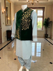 Handmade Afghan Velvet Waistcoat with Gold Somma BorrBorr Embroidery – Small