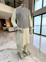 Medium Men’s Pistachio Green Perahan o Tunban with Charcoal Machine Embroidery – Traditional Afghan Outfit