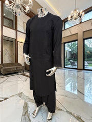 Medium Black Afghan Kameez with Machine Embroidery | Traditional Men’s Parahan Tunban