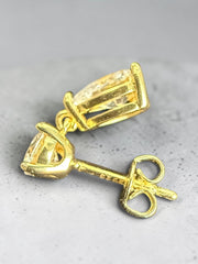 1 CT Certified Pear-Cut Moissanite Drop Earrings – D Color VVS1, Gold or Silver Plated