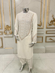 Men’s off white Afghan Parahan Tunban with Gold & Silver Embellishments and Shawl – 3-Piece Set shesha work 5042
