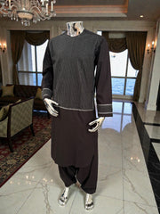 Men’s Dark Grey Parahan Tumban with White Embroidery – Afghan Traditional Outfit (Medium)