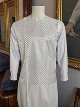 Men’s White Diamond Pattern Parahan Tumban – Medium | Elegant Afghan Traditional Outfit