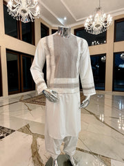 Small Off-White Kandahari Parahan Tunban for Men | Premium Afghan Traditional Wear Yakhandozi