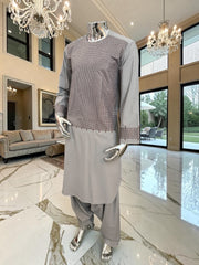 Medium Men’s Light Gray Parahan Tumban with Brown Embroidery – Afghan Traditional Outfit