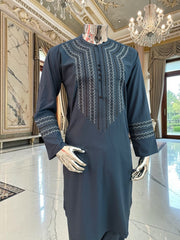Men’s Designer Hand-Embroidered Parahan Tunban with Shawl – 3-Piece Afghan Outfit
