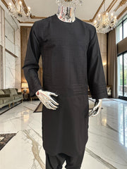 Medium Black Afghan Kameez with Machine Embroidery | Traditional Men’s Parahan Tunban