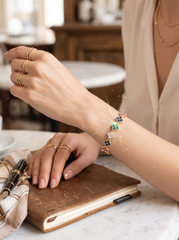 Gold Base Clover Floral Bracelet – 6 Color Options | Luxury LED Jewelry Box