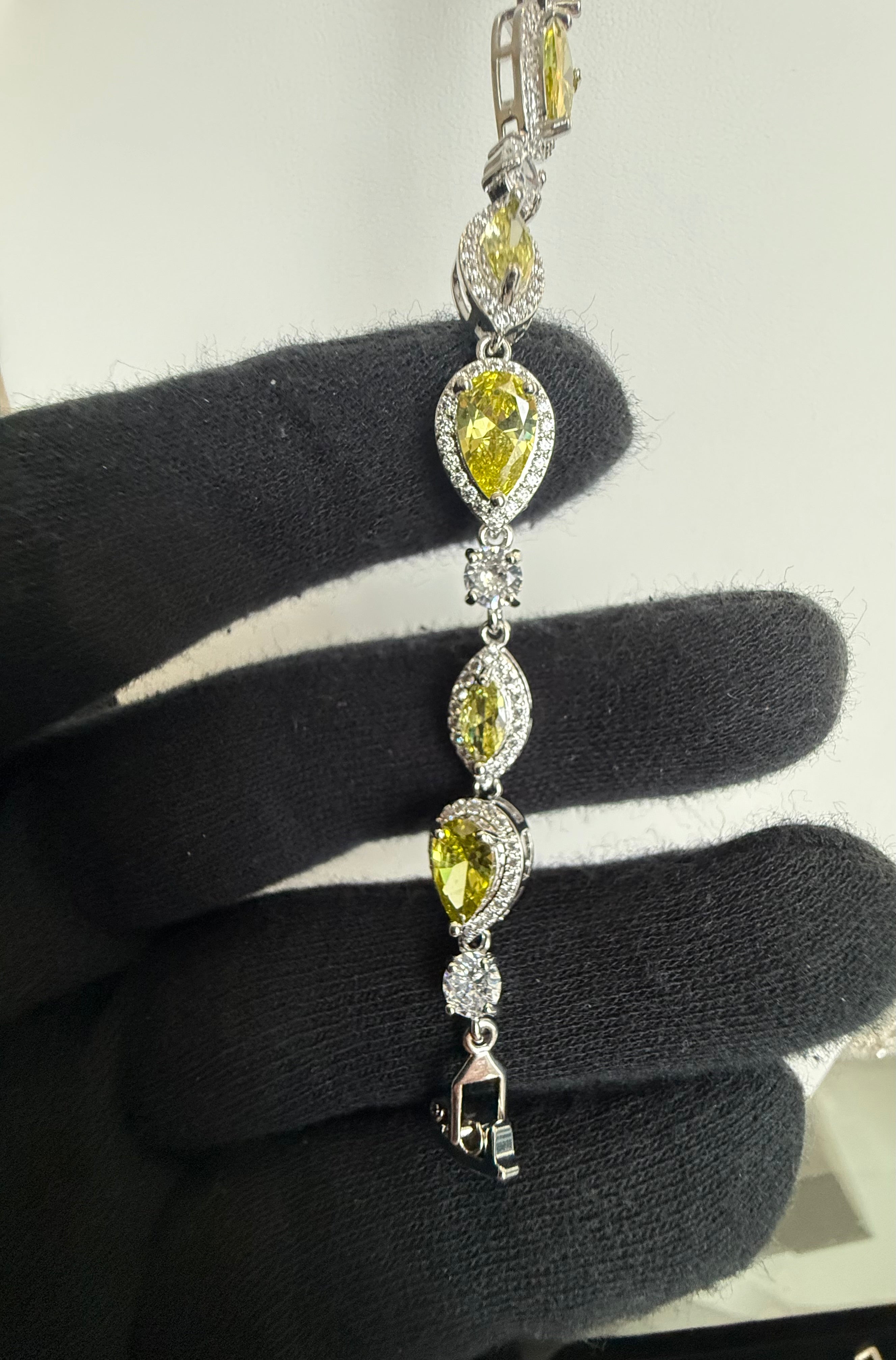 Yellow Pear Cut Crystal Halo Bracelet – Silver Tone Elegant Statement Jewelry 7099