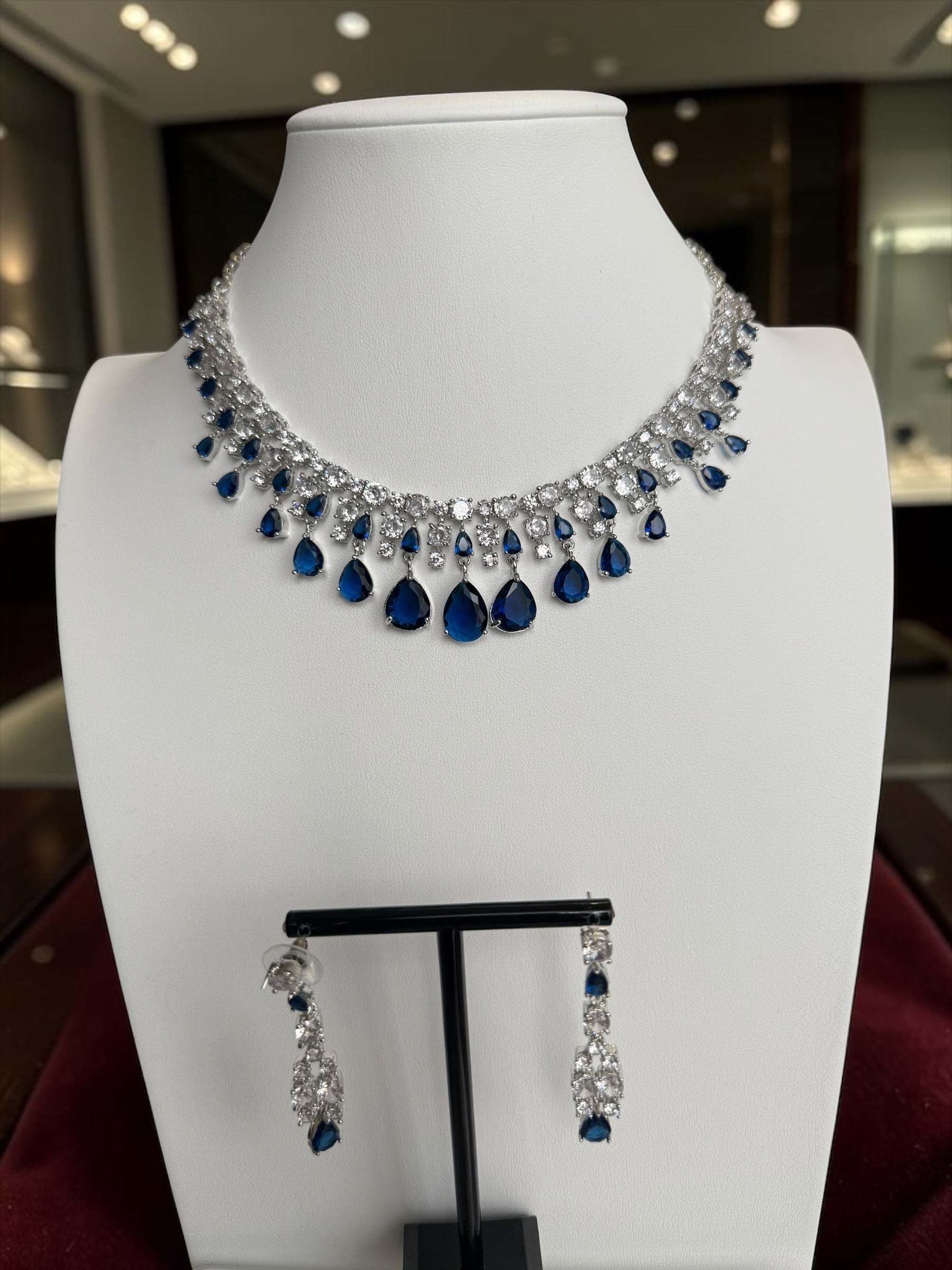 Elegant Teardrop Crystal Necklace & Earrings Set – 6 Colors
