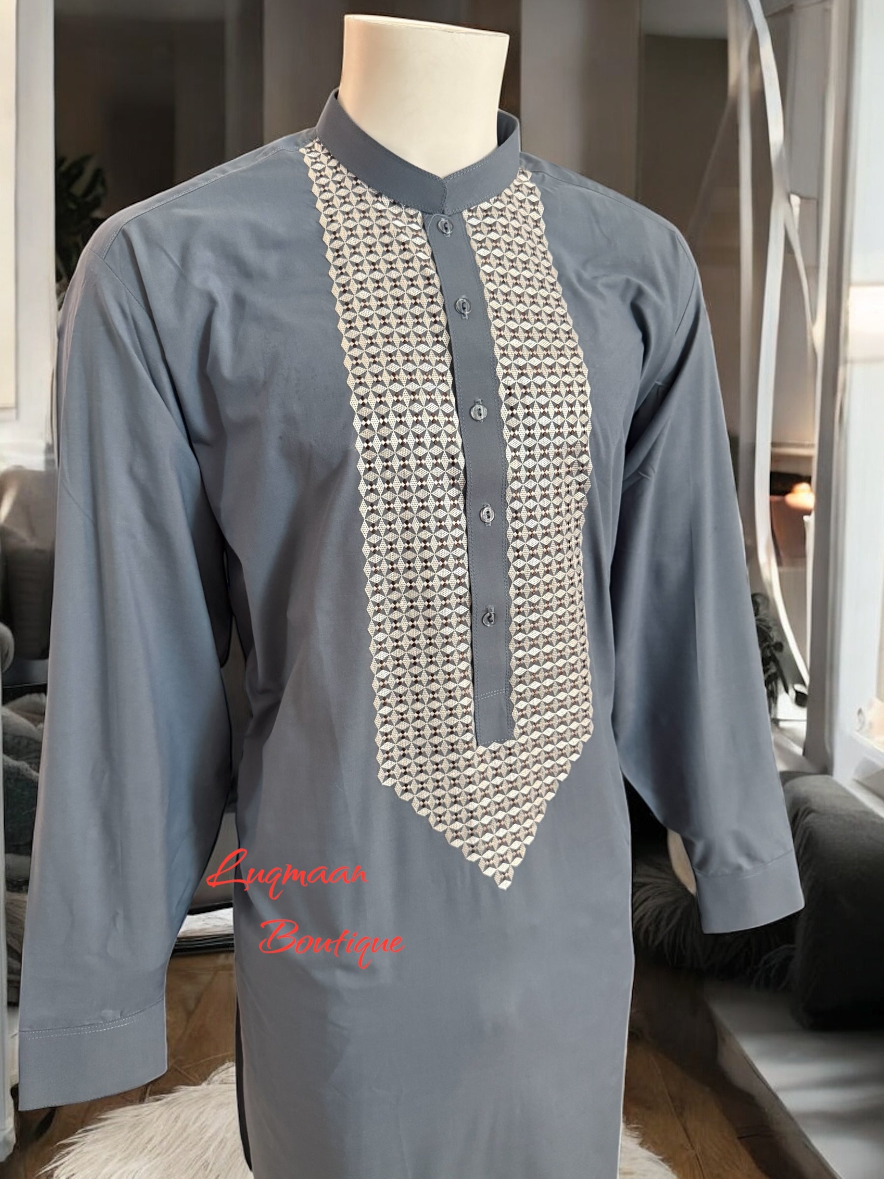 Men’s Grey Parahan Tumban with White Hand Khamak Embroidery – Elegant Afghan Traditional Outfit, XXL