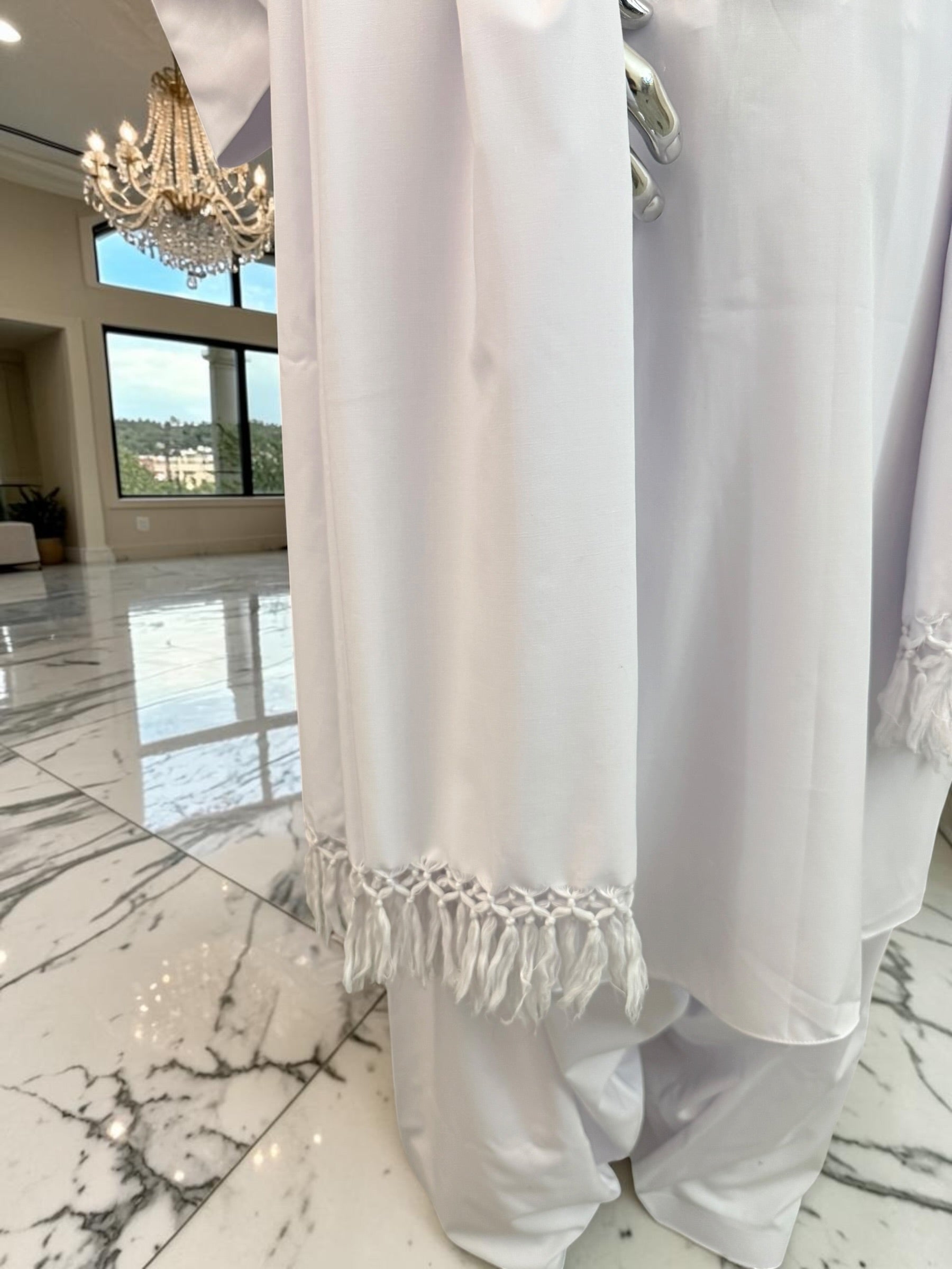 Premium White Patto / Chadder Shawl – Traditional Afghan Style Fringe Scarf