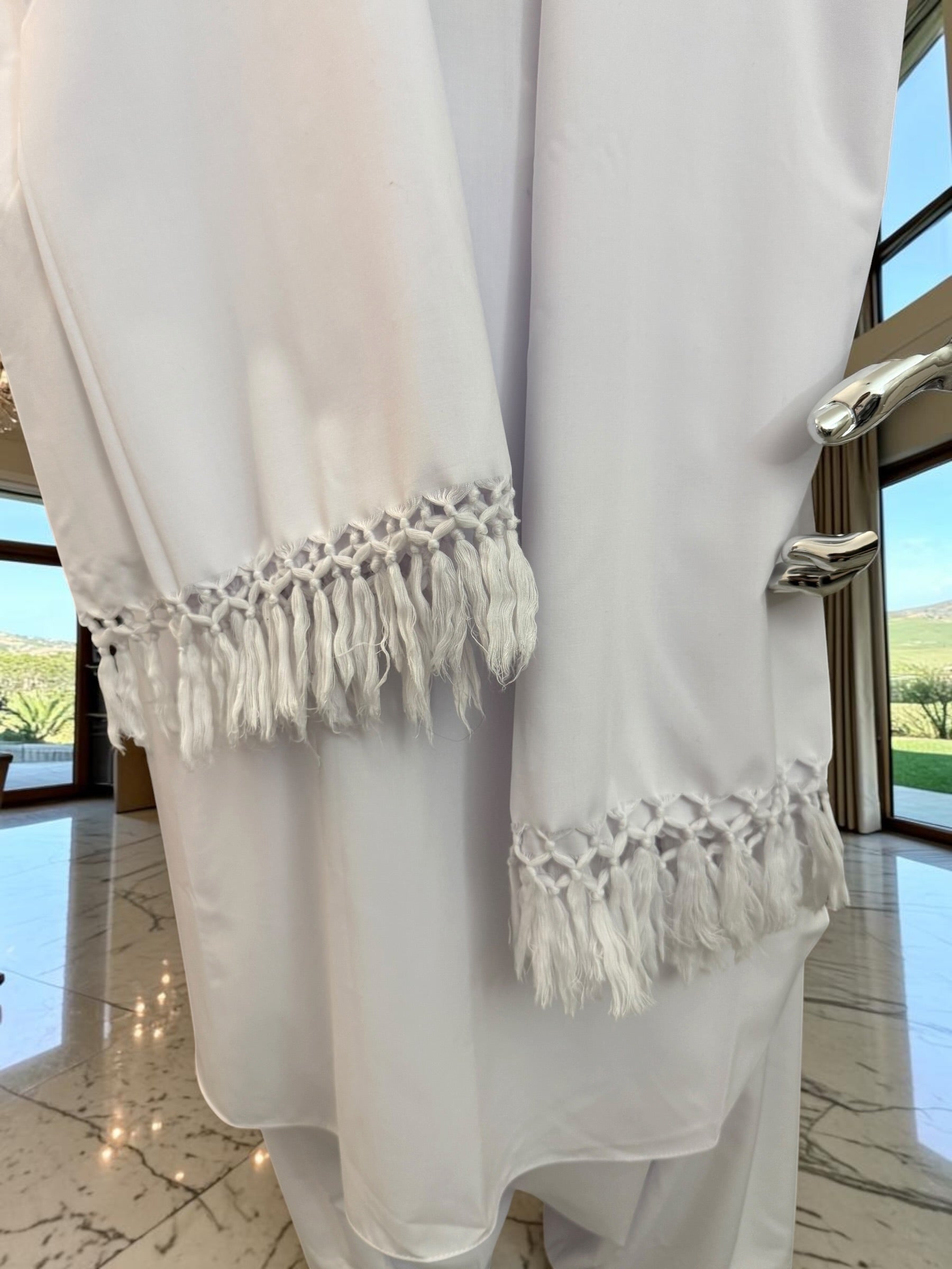 Premium White Patto / Chadder Shawl – Traditional Afghan Style Fringe Scarf
