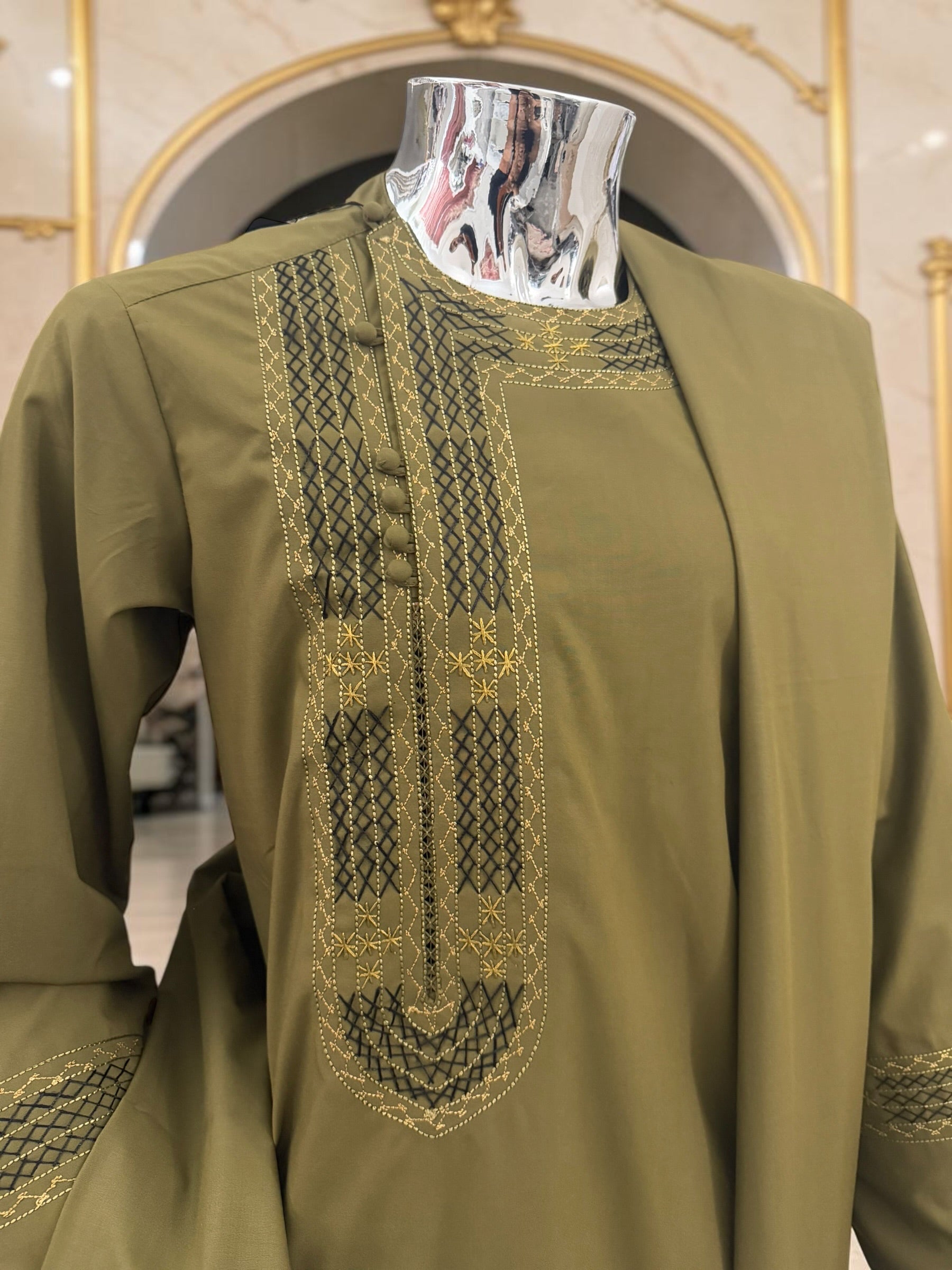 Men’s Olive Green Hand-Embroidered Afghan Parahan Tunban with Shawl – 3-Piece Set 5033