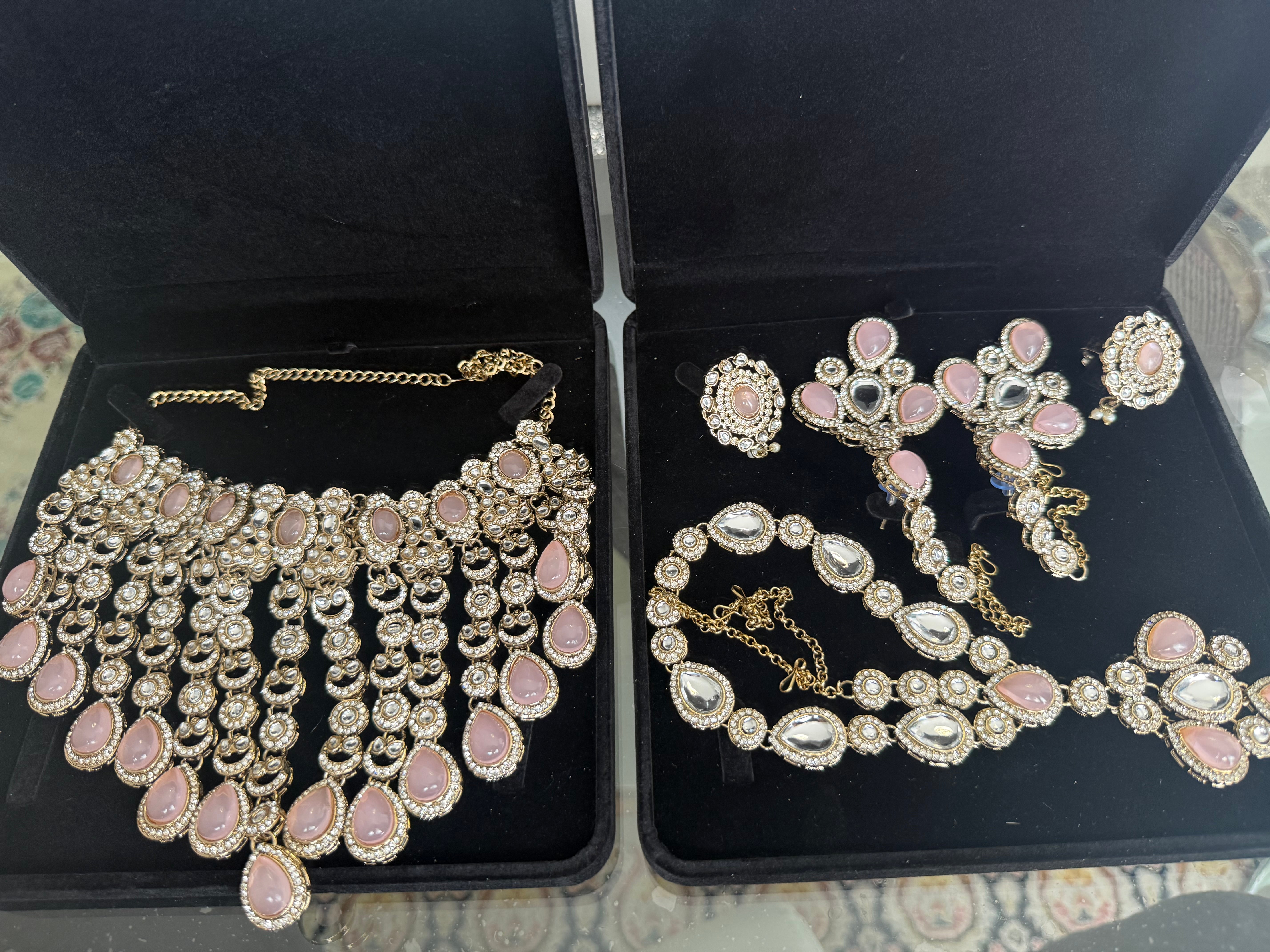 Luxury 6-Piece Blush Pink Indian Bridal Jewelry Set – Kundan Necklace, Earrings, Sheeshphool, Nath & 2 Adjustable Rings | Brass Alloy | 2 Gift Boxes 6063
