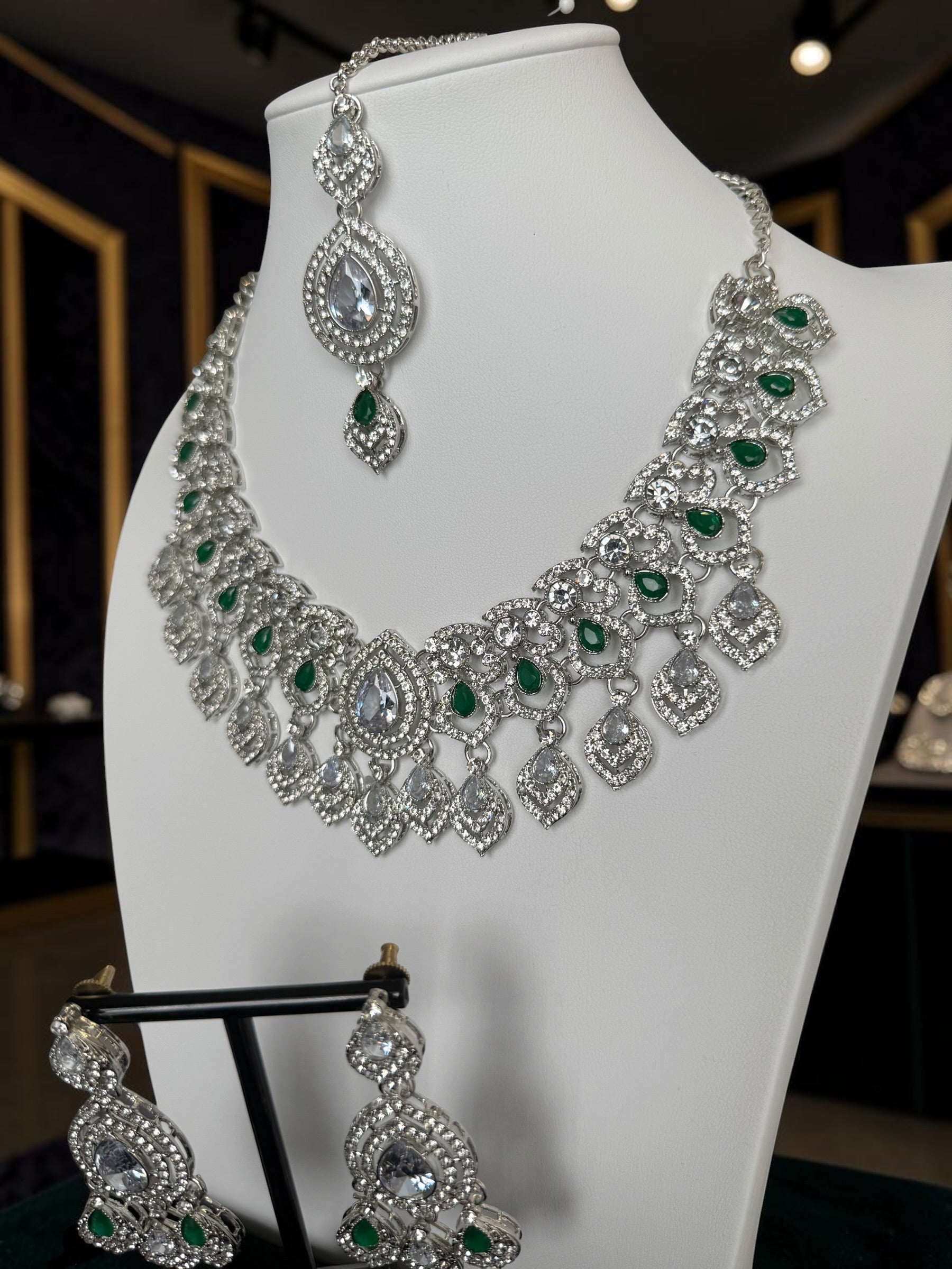 Luxury Silver Tone Emerald Green Crystal Bridal Jewelry Set | Statement Necklace, Earrings & Maang Tikka | Wedding Jewelry with Black Gift Box 6030