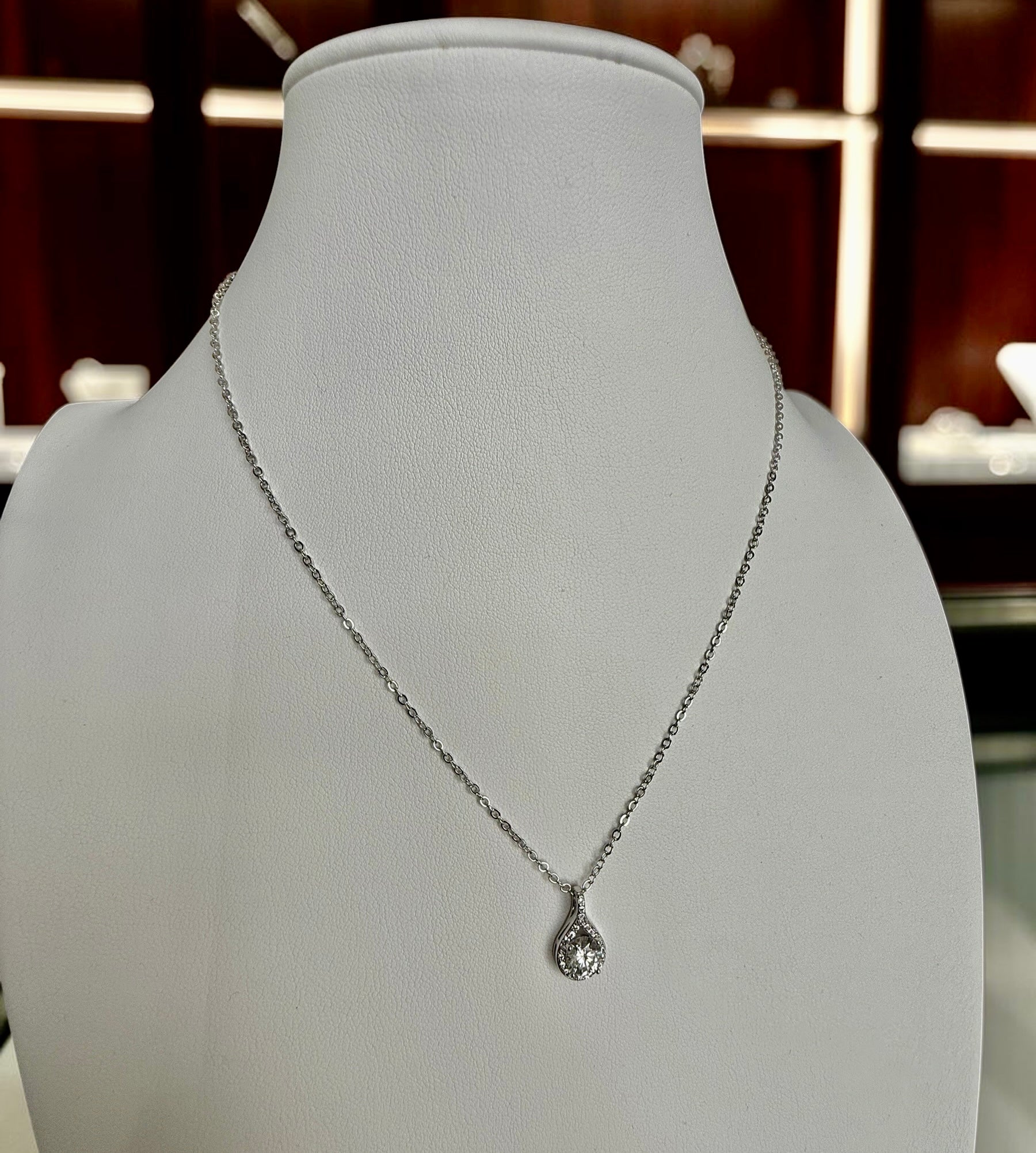 1 Carat Round Moissanite Teardrop Pendant Necklace – Silver Tone Halo Necklace with GRA Certificate & Jewelry Box 7064