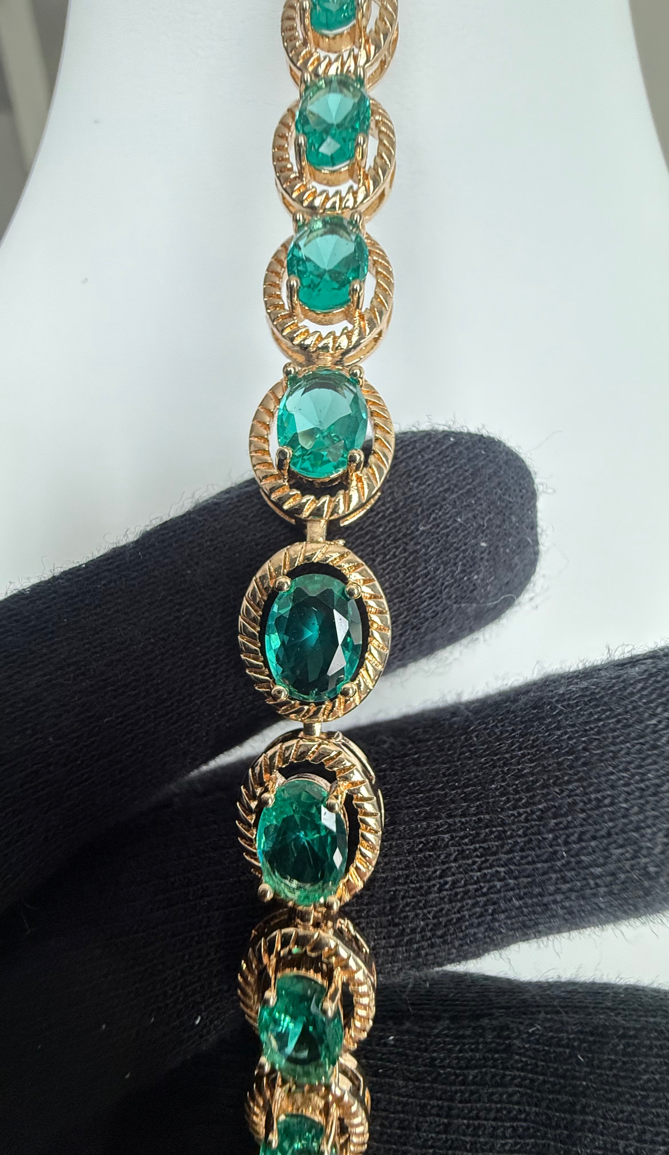 Emerald Green Oval Crystal Gold-Tone Tennis Bracelet | Elegant Statement Jewelry 7276