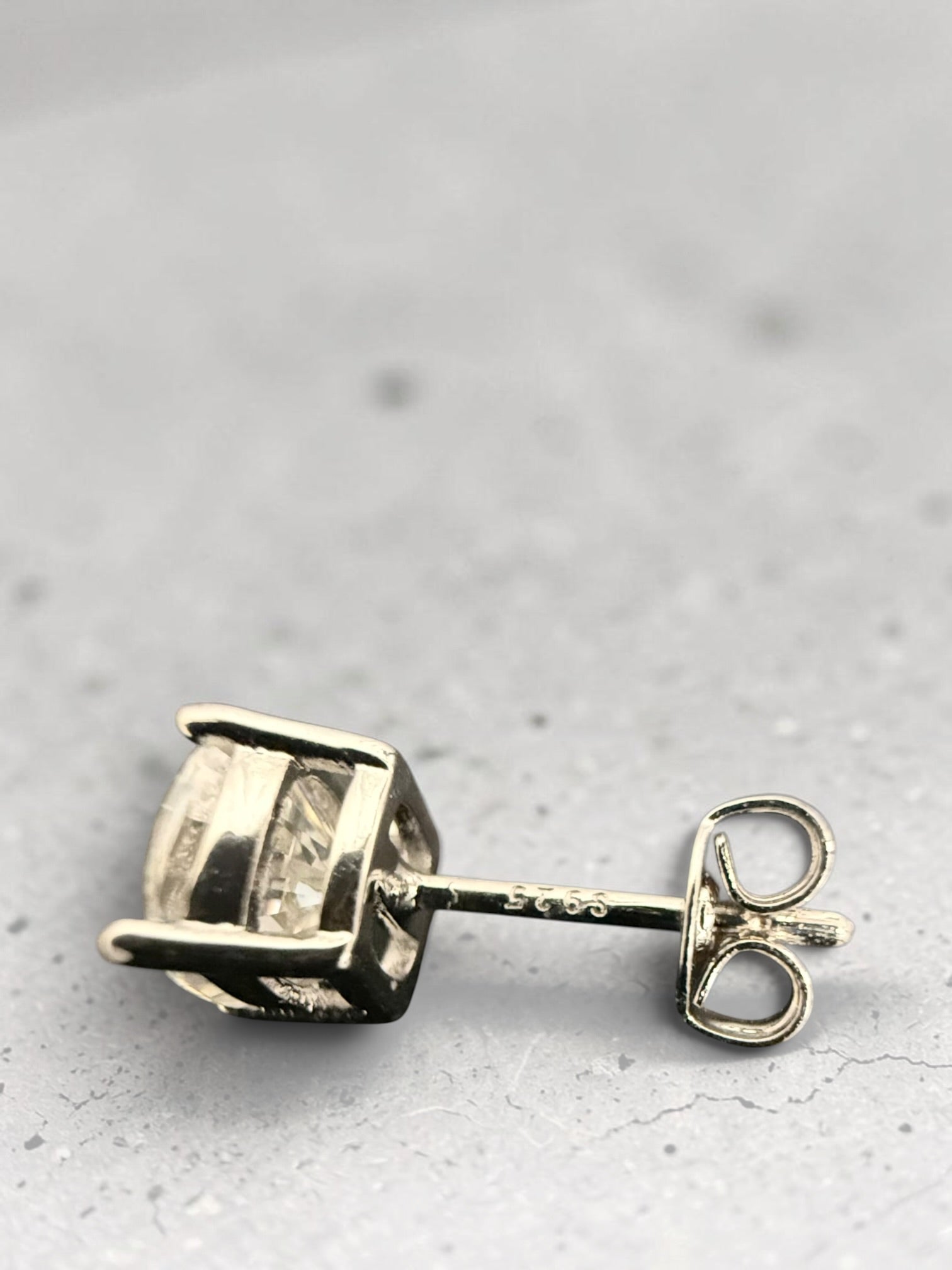 1 CT Cushion-Cut Moissanite Stud Earrings, D Color VVS1 Diamond Alternative, Gold or Silver-Plated Bridal Jewelry Gift