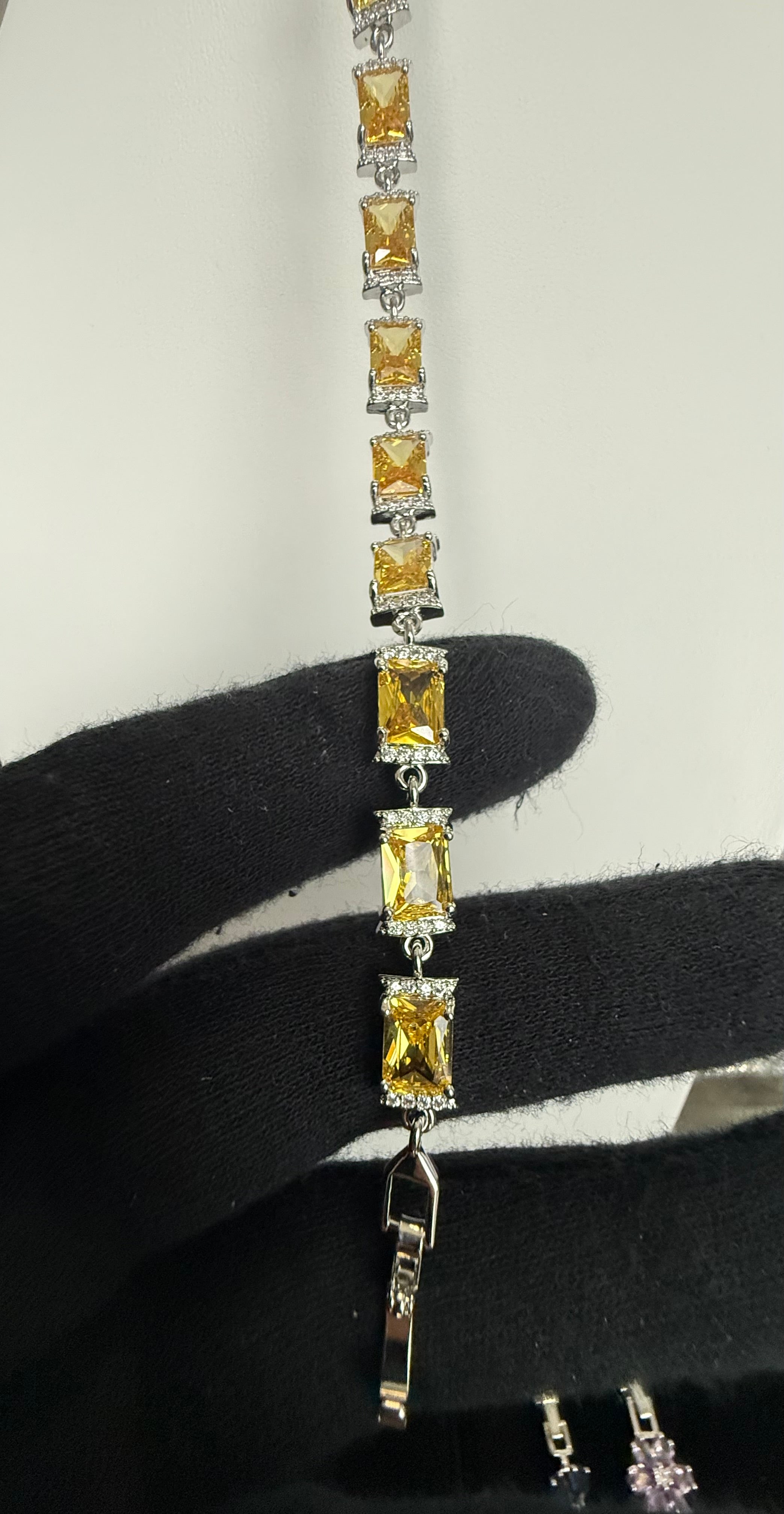 Golden Yellow Emerald-Cut Crystal Link Bracelet – Silver-Tone Statement Bracelet for Women 7127