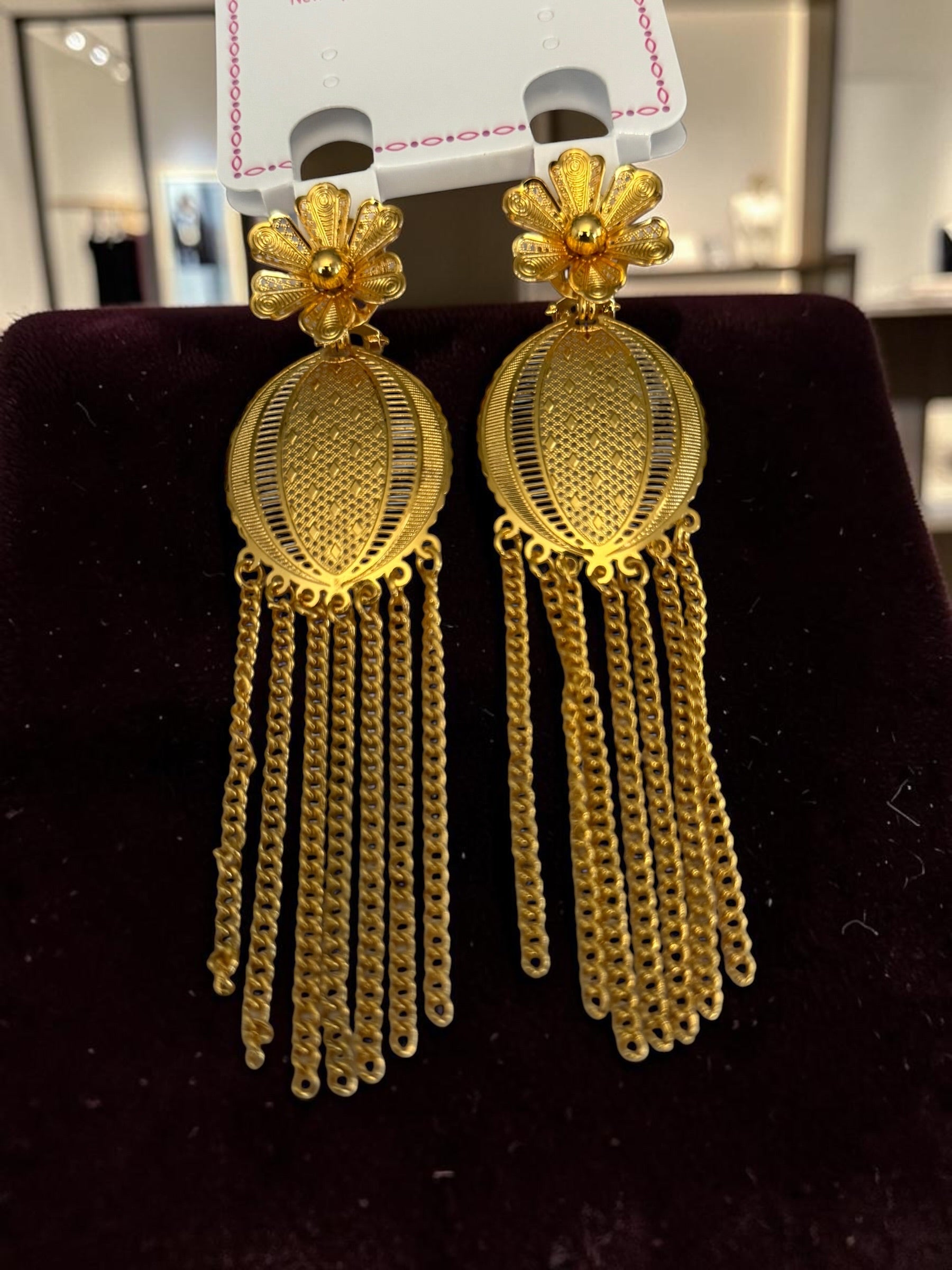 24K Gold-Plated Arab Middle Eastern Floral Fringe Necklace & Earrings Set. 060