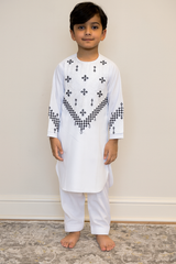 6-Year-Old Boys White Parahan Tumban
