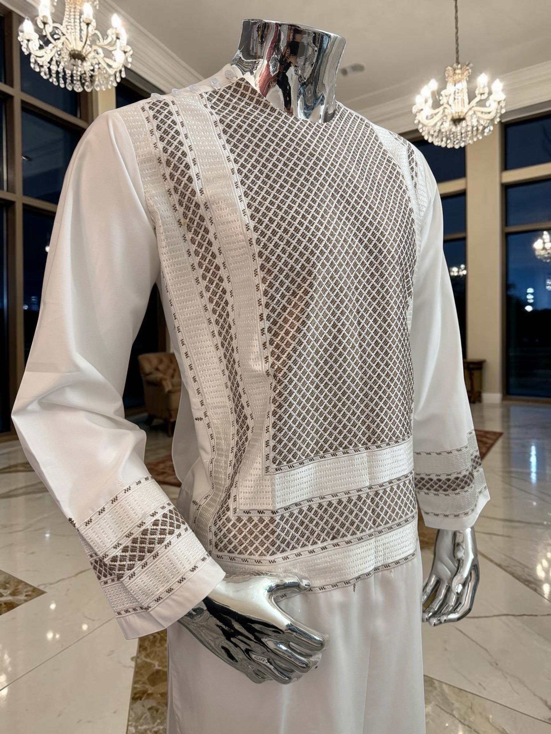 Small Off-White Kandahari Parahan Tunban for Men | Premium Afghan Traditional Wear Yakhandozi