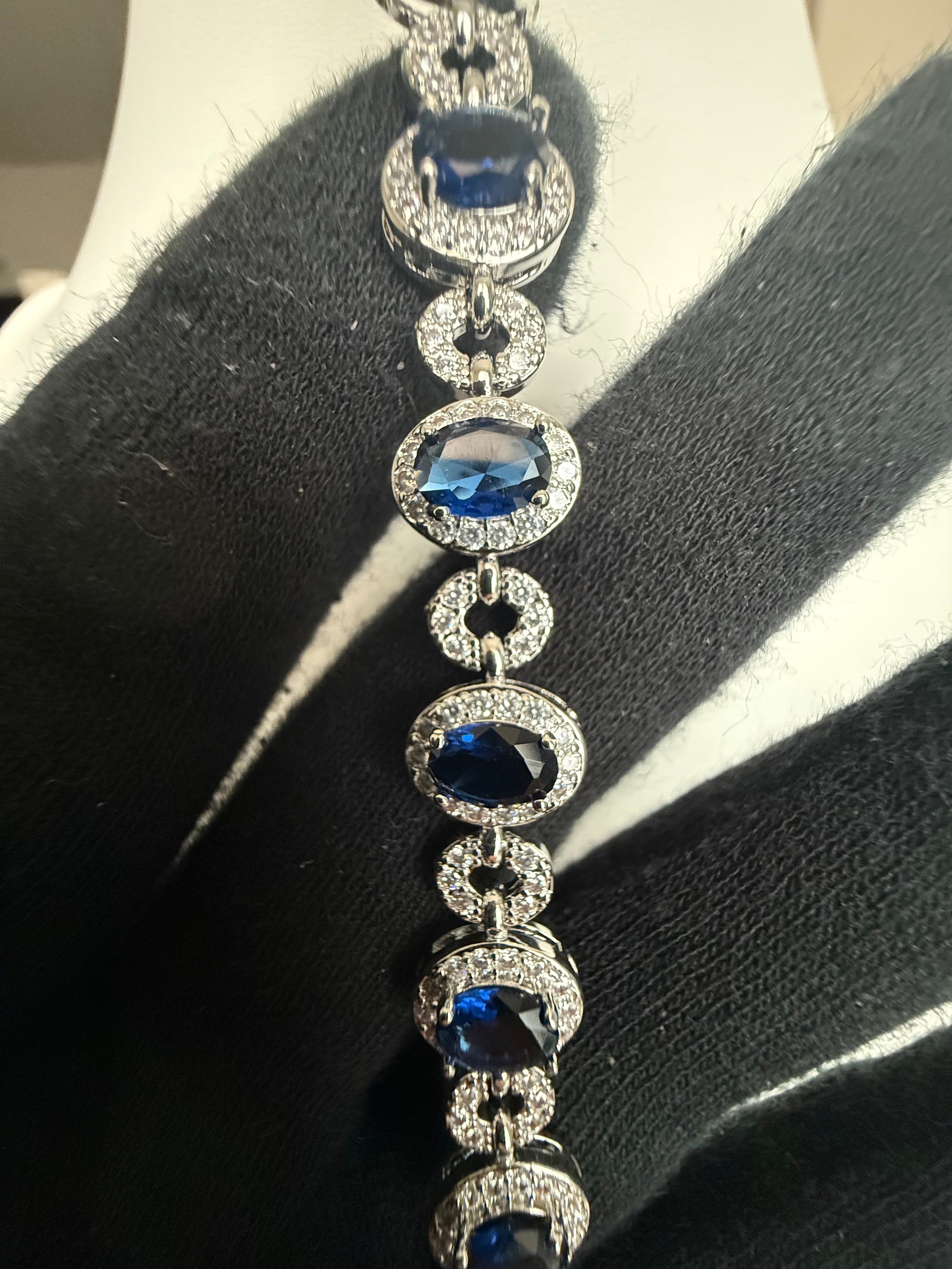 Royal Blue Oval Crystal Link Bracelet – Silver-Tone Halo Statement Bracelet for Women 7126