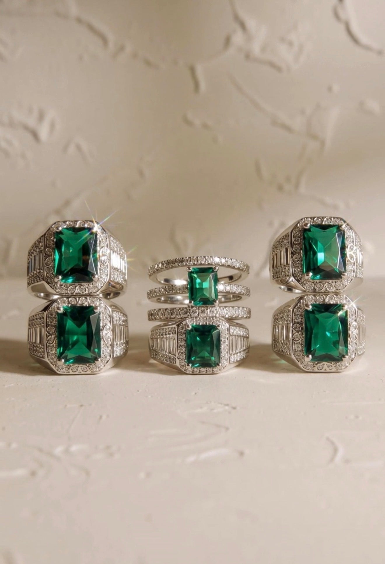 Men’s Emerald Green Zircon Signet Ring – Silver Plated Brass Statement Ring with Halo & Baguette Accents C1