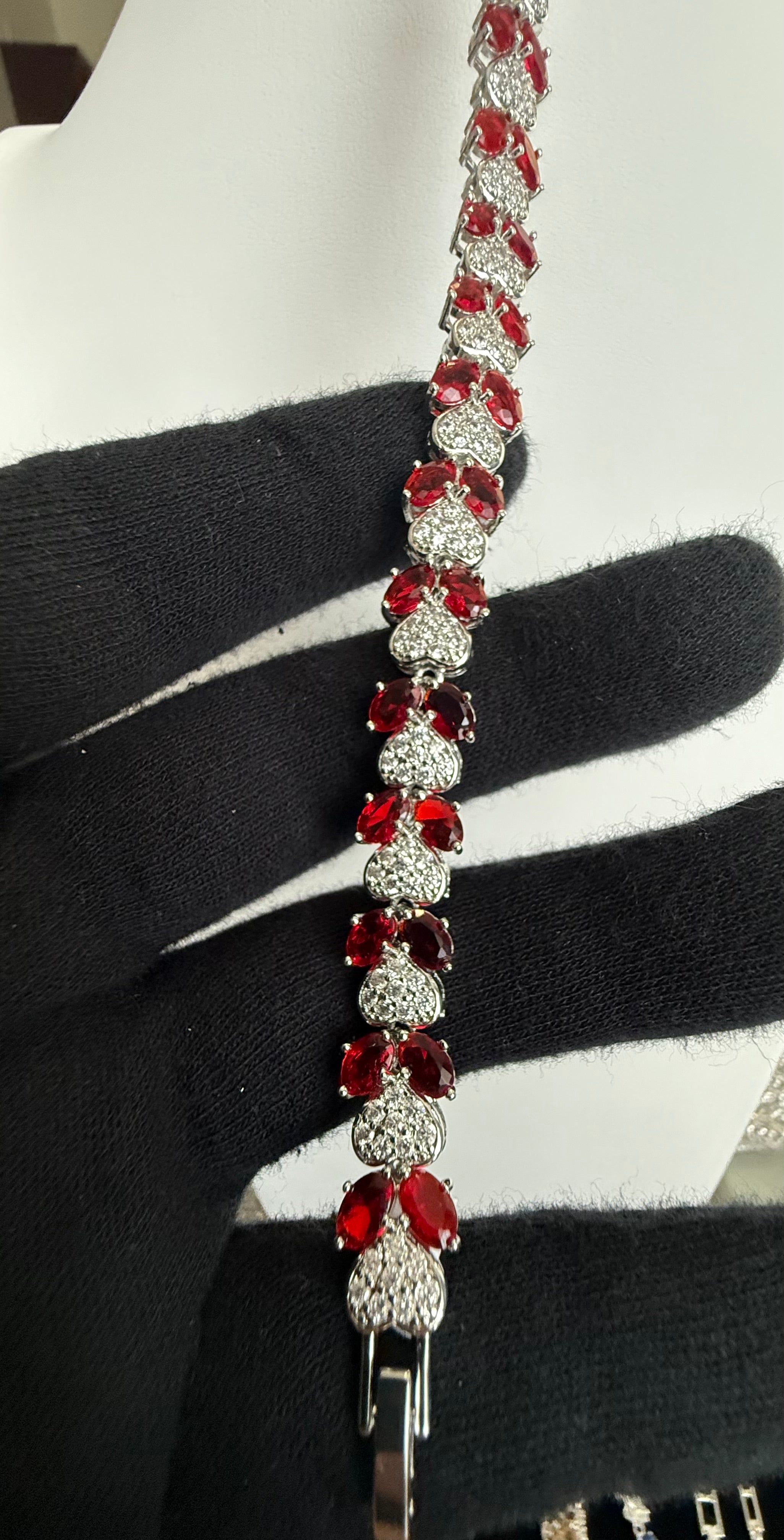 Ruby Red Crystal Heart Link Bracelet – Silver Tone Sparkling Statement Jewelry 7102