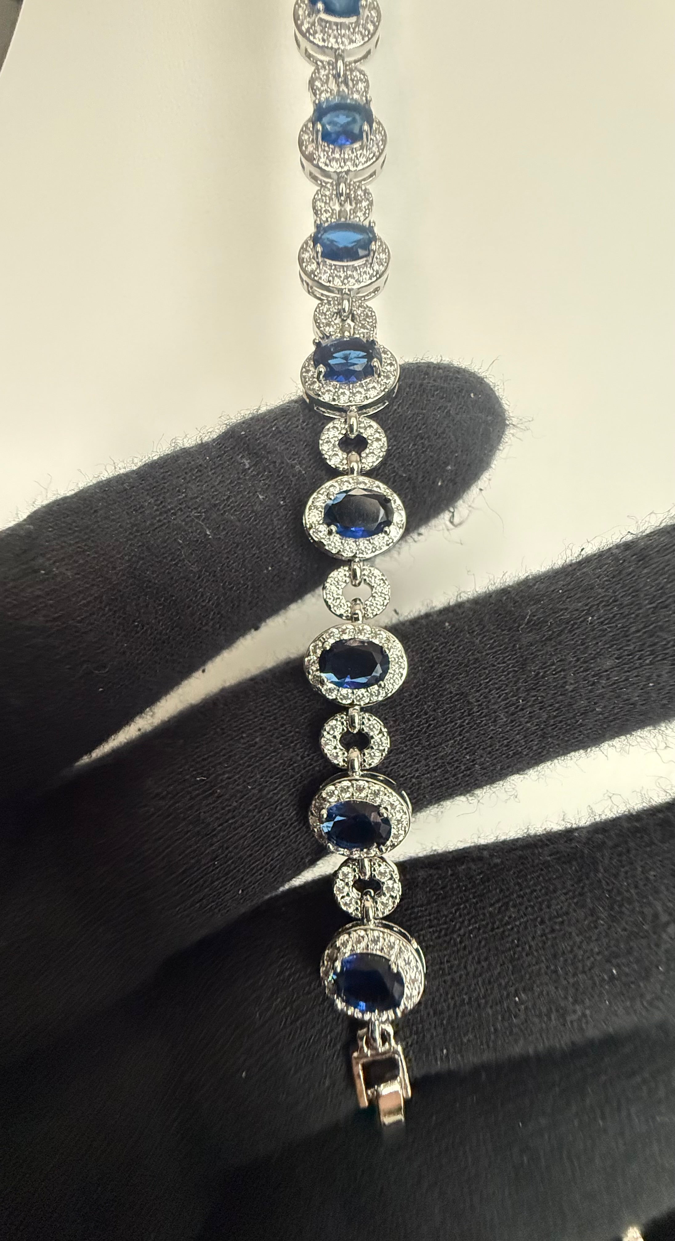 Royal Blue Oval Crystal Link Bracelet – Silver-Tone Halo Statement Bracelet for Women 7126