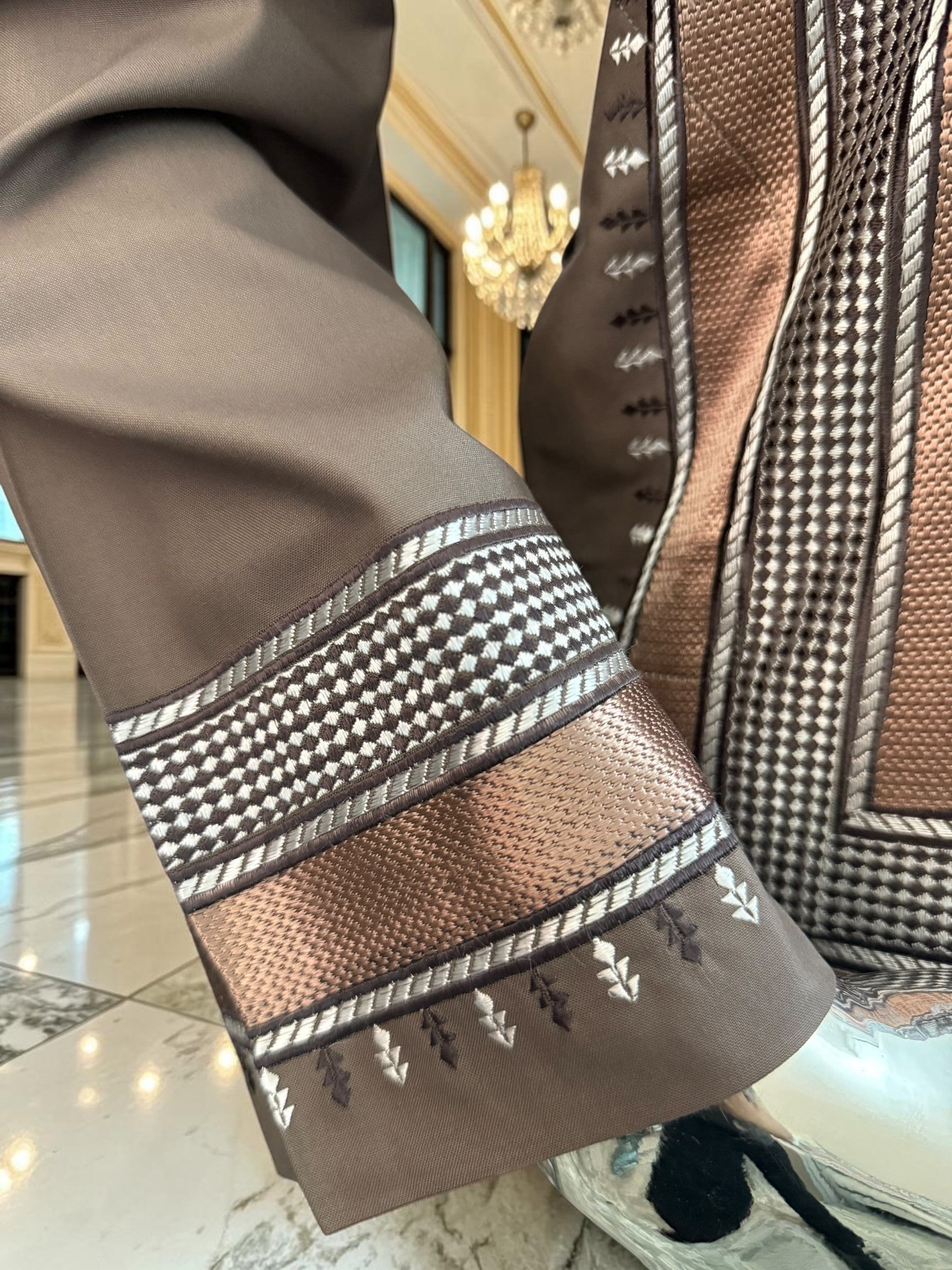 Small Taupe Brown Embroidered Men’s Parahan Tunban Yakhandozi – Premium Traditional Kandahari Yakhan