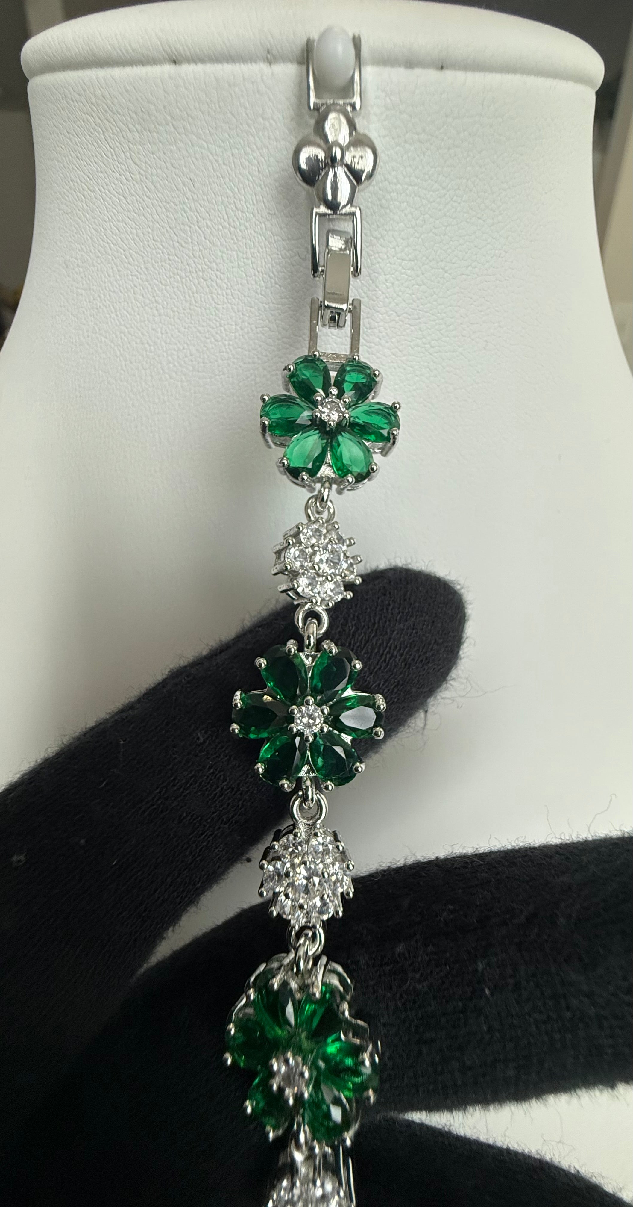 Emerald Green Floral Crystal Link Bracelet – Silver Tone Flower Statement Jewelry 7137