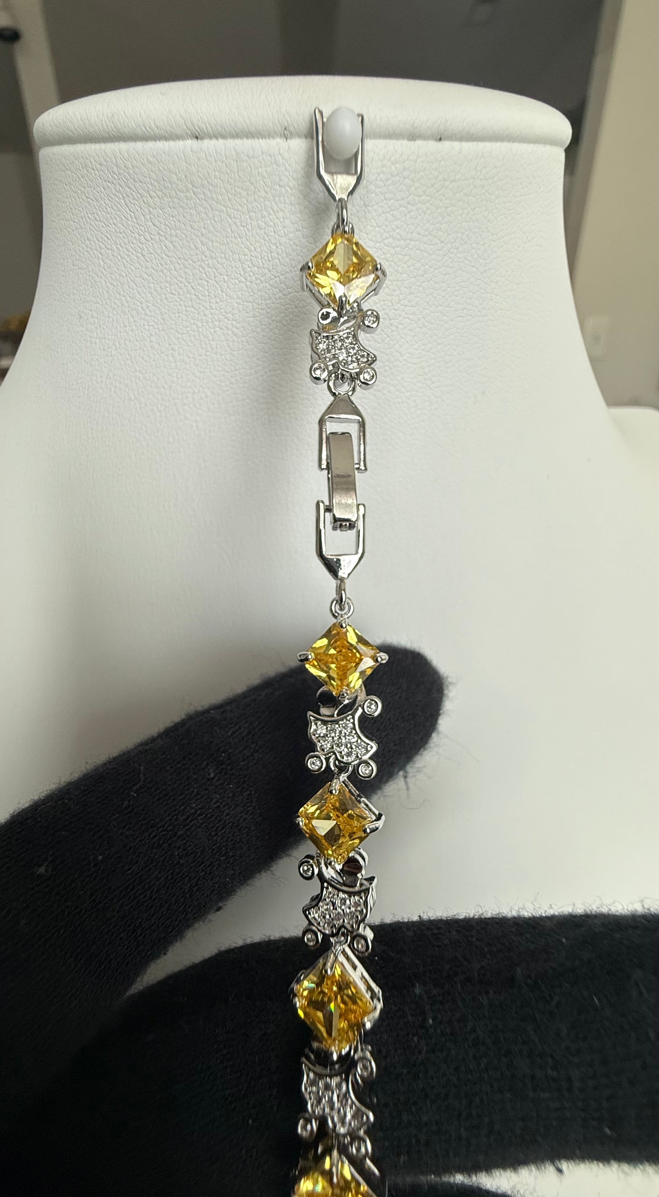Golden Yellow Princess-Cut Crystal Link Bracelet – Silver Tone Statement Jewelry 7139