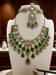 Emerald Green Kundan Half Bridal Jewelry Set – 6-Piece Necklace, Earrings, Sheeshphool, Nath & Adjustable Rings 6059