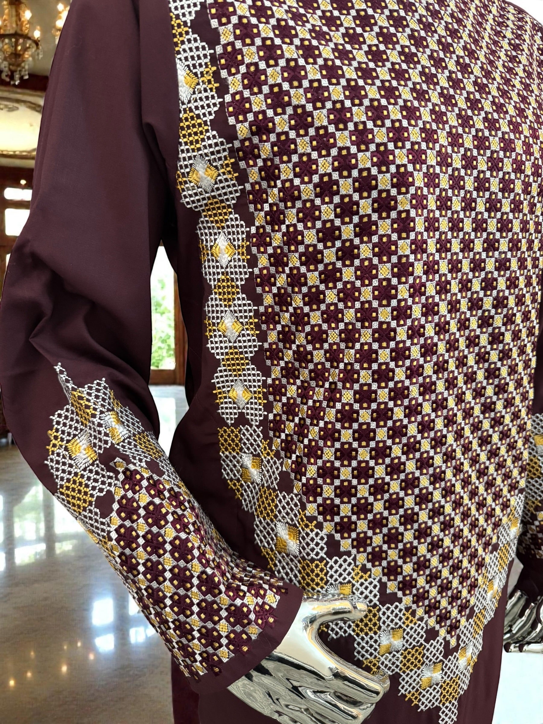 Men’s Maroon Kameez with Gold and White Machine Embroidery – Large Tall | Luqmaan Boutique