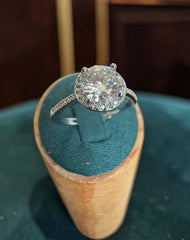 1 Carat Round Cut Moissanite Halo Ring – Adjustable Silver Tone Ring with GRA Certificate & Premium Jewelry Box 7060