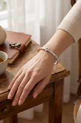 Stainless Steel Floral Crystal Bangle Bracelet – Gold or Silver
