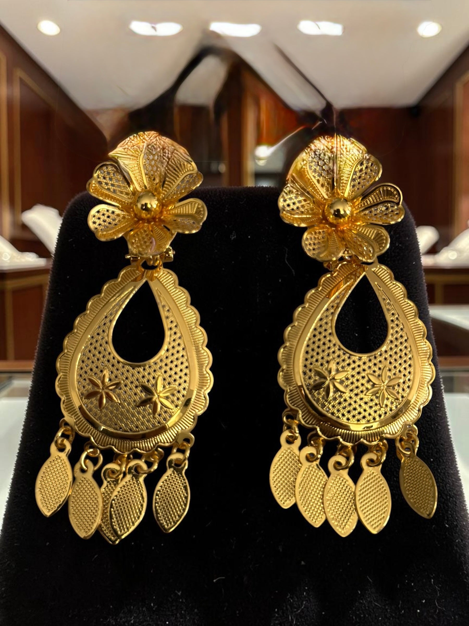 24K Gold-Plated Floral Bridal Jewelry Set – Necklace, Earrings, Bracelet & Ring 039